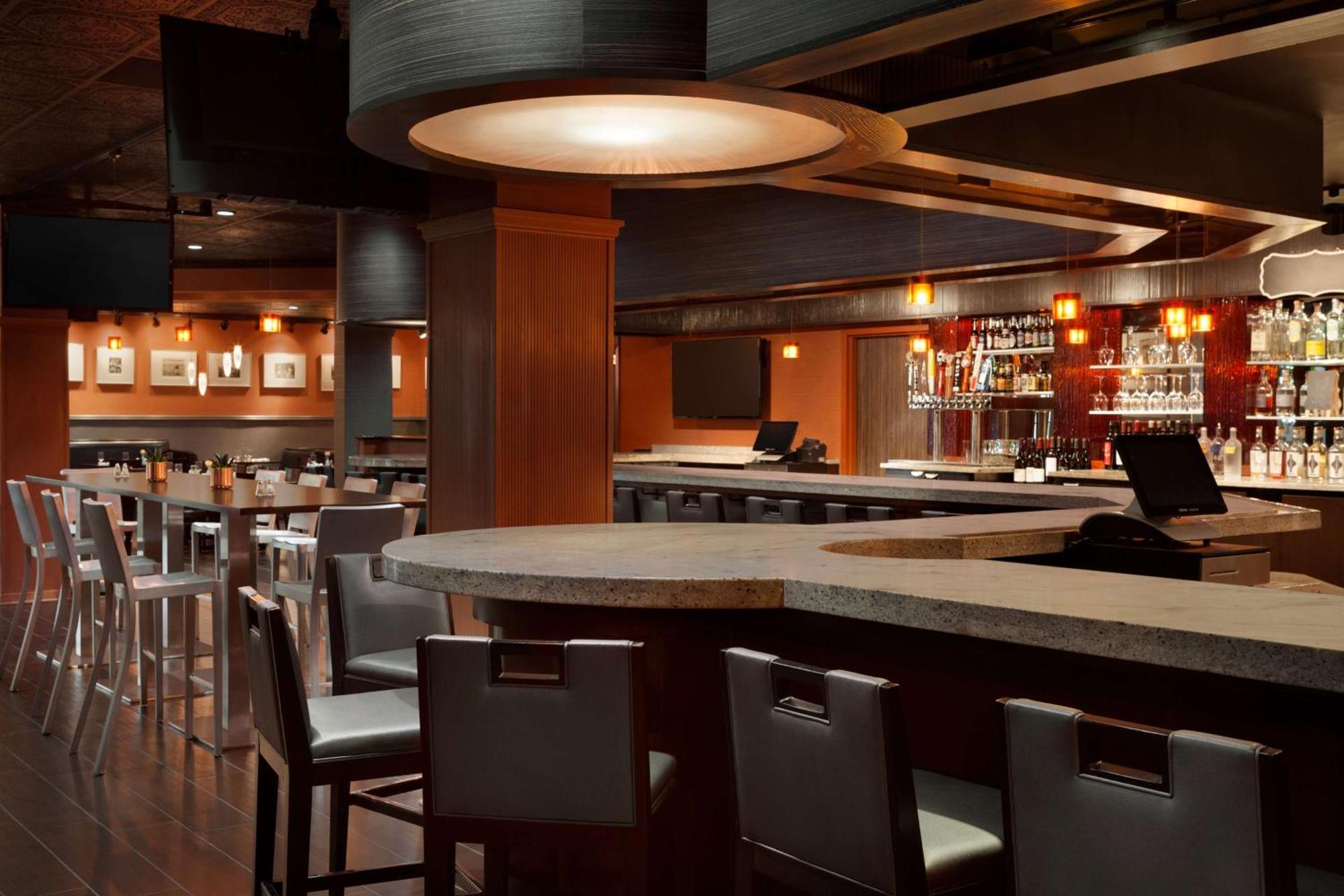 Doubletree By Hilton Minneapolis Park Place Saint Louis Park Exteriör bild