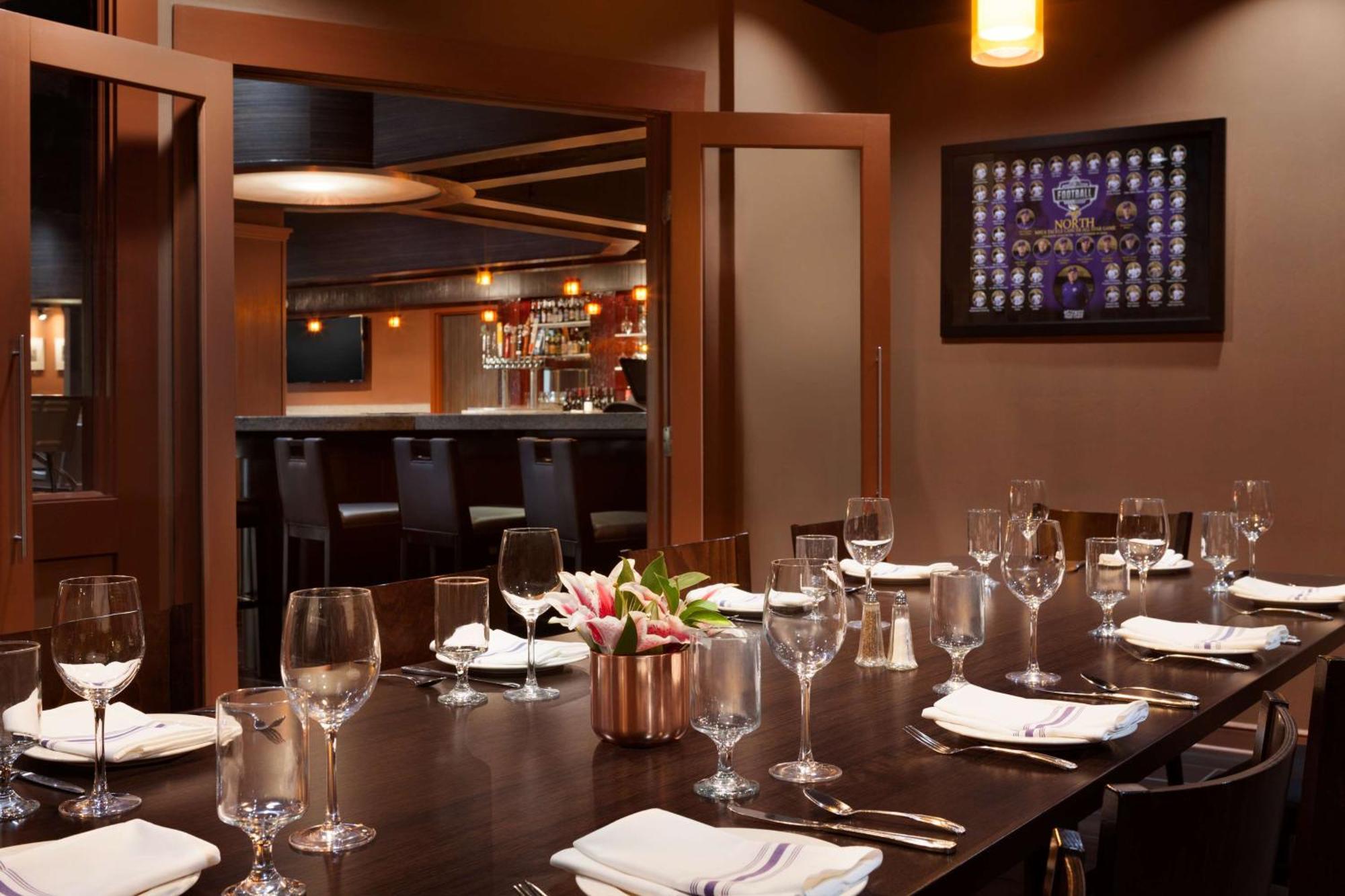 Doubletree By Hilton Minneapolis Park Place Saint Louis Park Exteriör bild