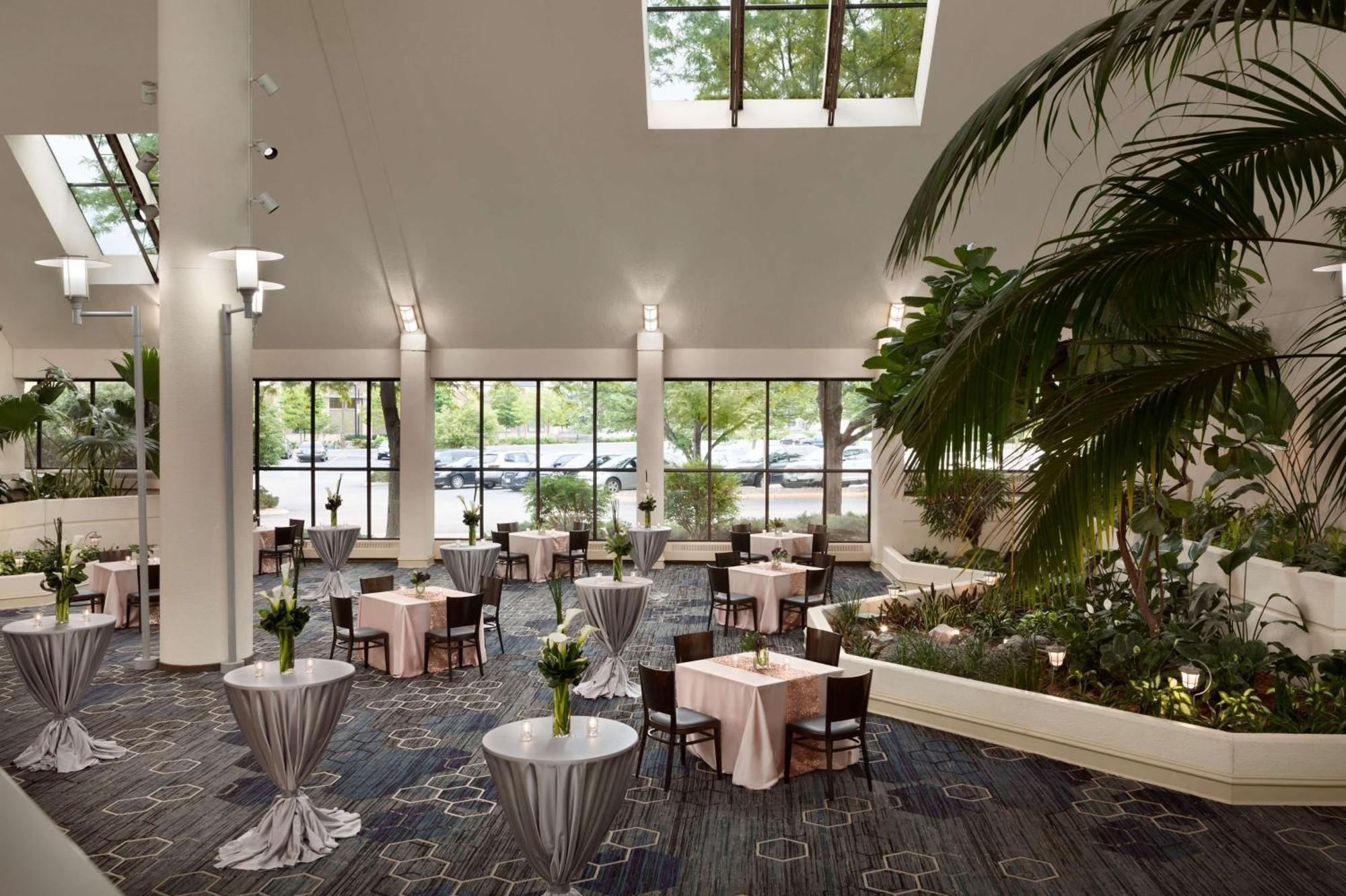 Doubletree By Hilton Minneapolis Park Place Saint Louis Park Exteriör bild
