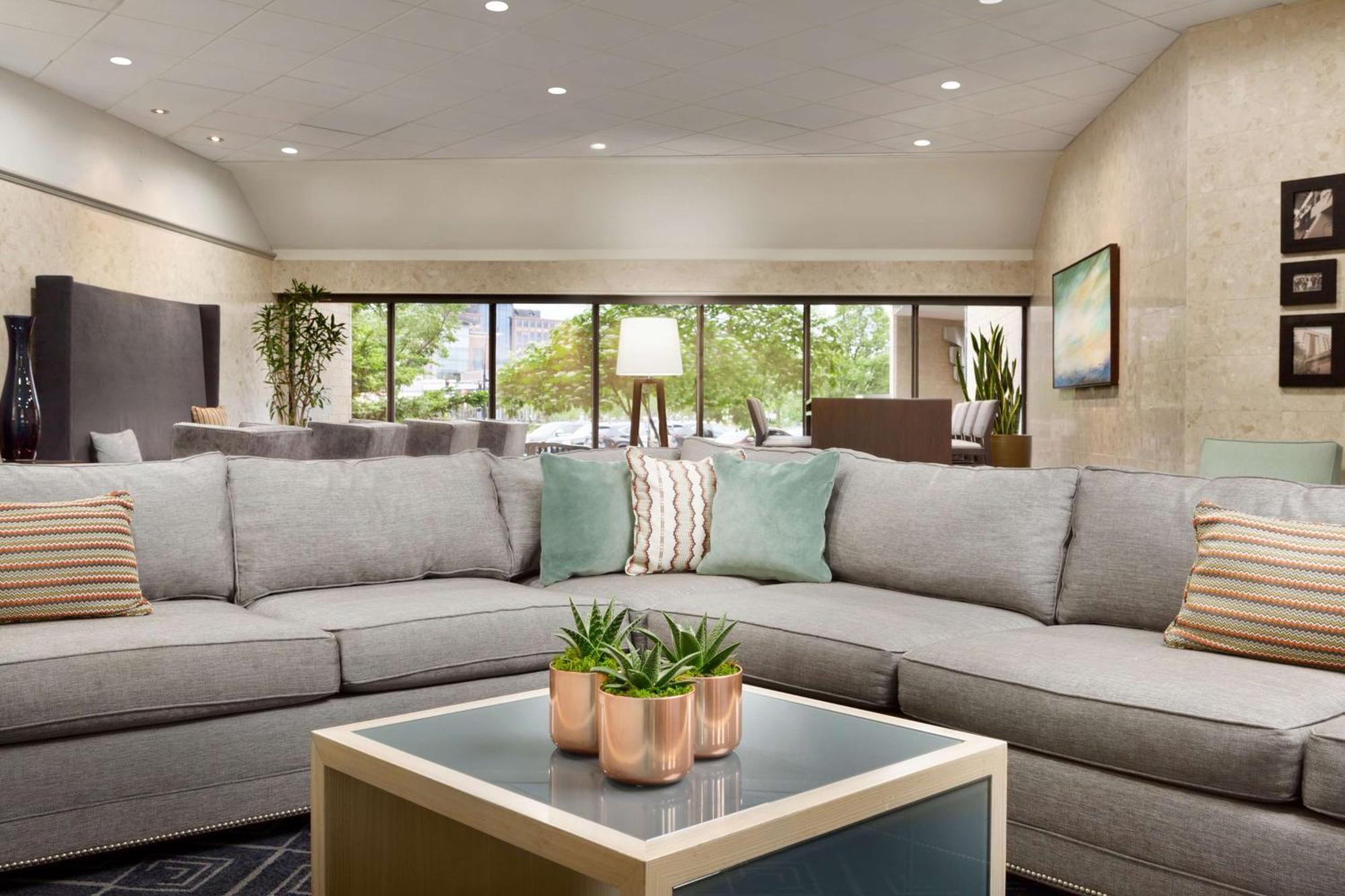 Doubletree By Hilton Minneapolis Park Place Saint Louis Park Exteriör bild