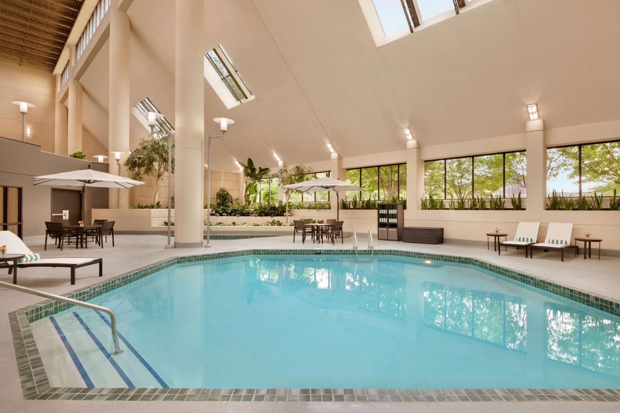 Doubletree By Hilton Minneapolis Park Place Saint Louis Park Exteriör bild